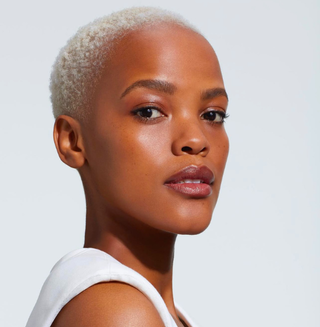 Shu Uemura shampoo – frisørens guide til pleje med japansk ro og balance